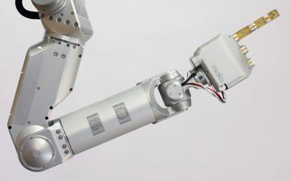 A2 Compliant Arm