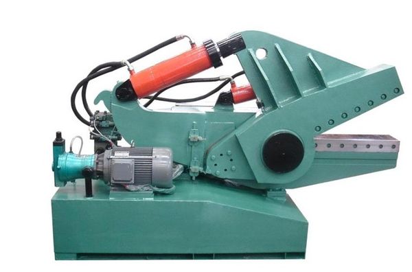 Alligator shear