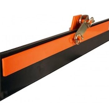 Self-aligning/self-adjusting seal