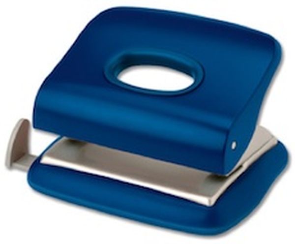 Serrated or scalloped edges on a hole punch