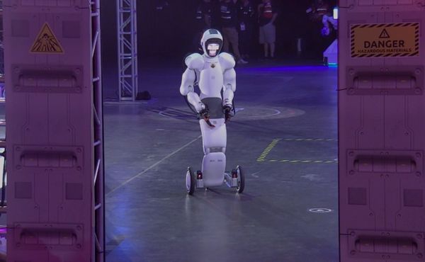 Eve (i-Botics)