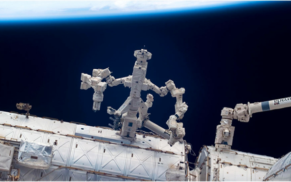 Dextre