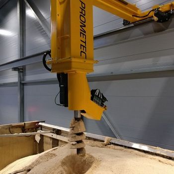 Q-Robot