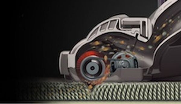Pulsed vacuum cleaner suction improves cleaning efficiency