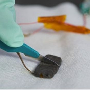 Pressure-sensitive synthetic material that can heal itself