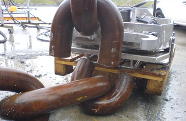 Mantis ROV operated Saw