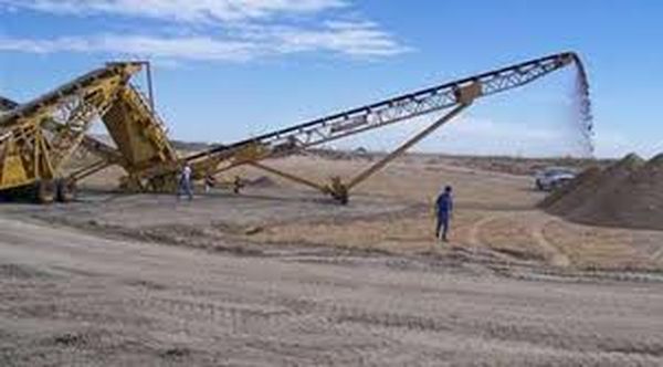 Hydraulic conveyer