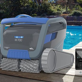 Dolphin M700