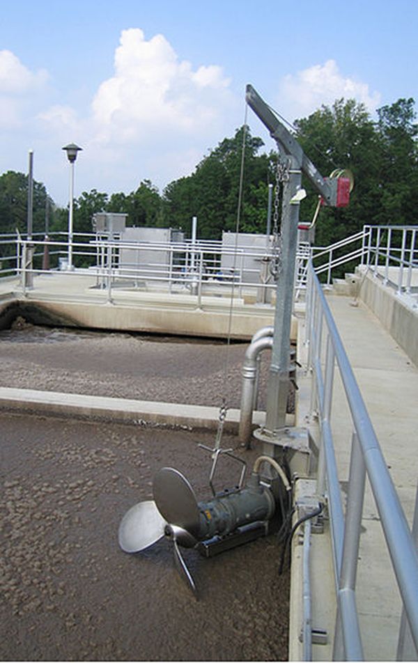 Submersible mixer