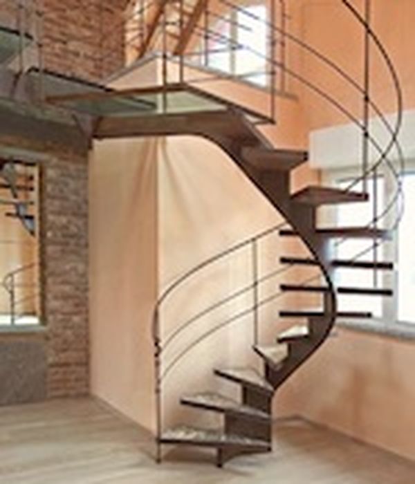 Spiral staircase to use less floor area