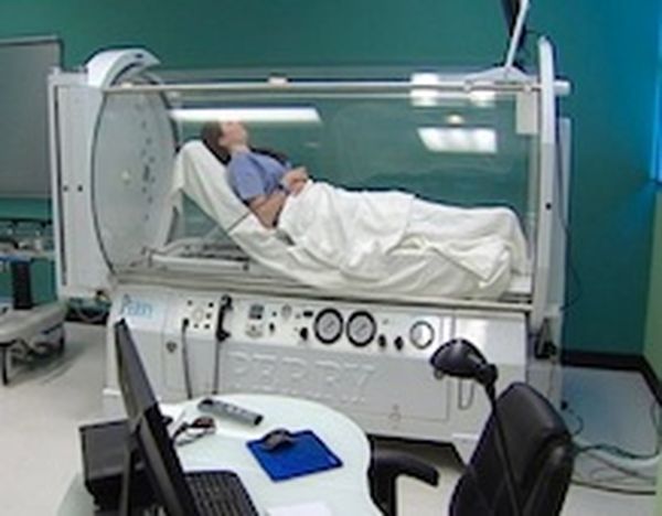 Use hyperbaric oxygen therapy to treat wounds. High pressure oxygen