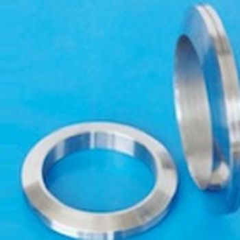 Conical instead of plain flange joint