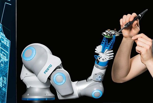 BionicCoBot
