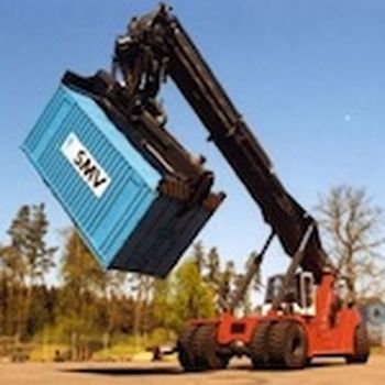 Empty grain from containers by inverting them