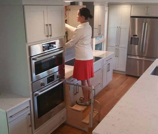 STEP 180 – Integrated Cabinet Step Stools