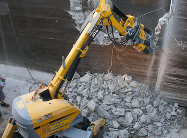 Brokk Attachment - Concrete Crusher