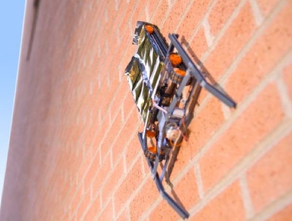 Electrostatic wall climber