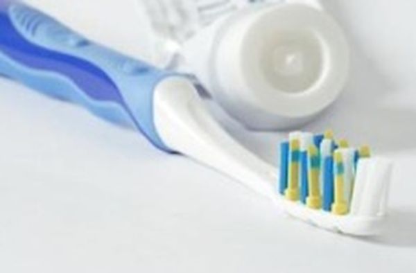 Use of different stiffness fibres in toothbrush