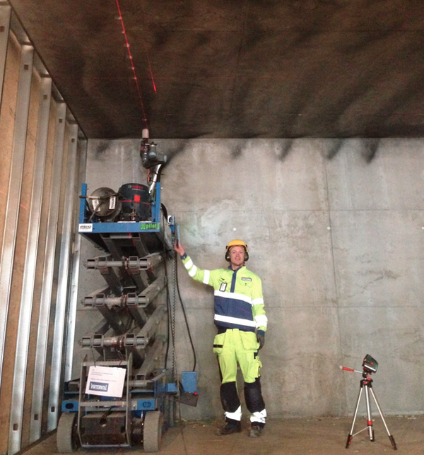 Mobile ceiling drilling robot