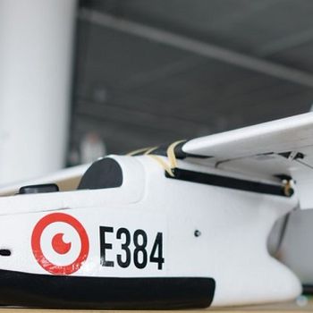 E384