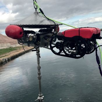 Variable buoyancy heavy lift ROV