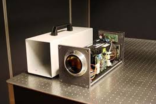 HAUVA (Handheld Alpha UV Application)